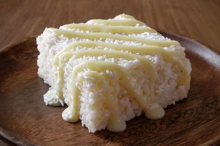 cuscuz de tapioca ou bolo podre