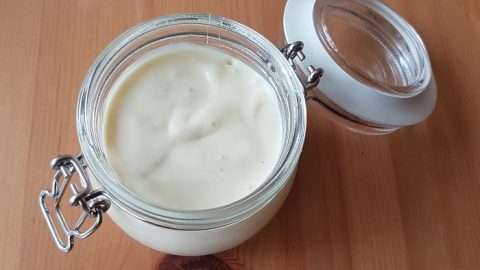 mousse vegana de maracujá e coco