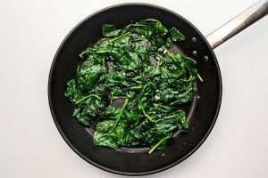 Espinafre refogado | Espinafre salteado