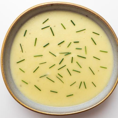 sopa de batata e alho-poró
