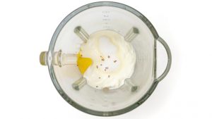 bata os ingredientes no liquidificador