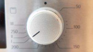 preaqueca forno a 220 graus celsius