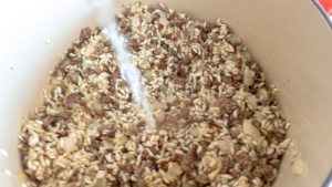 adicione o vinho branco seco