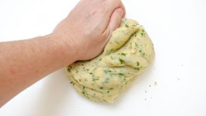 continue a sovar com as mãos